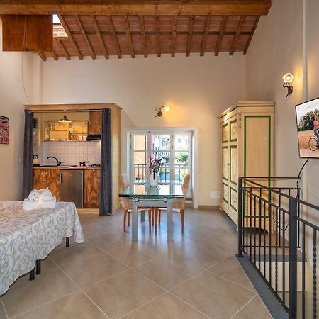 La Mandolata Dei Poeti Apartaments ルッカ エクステリア 写真