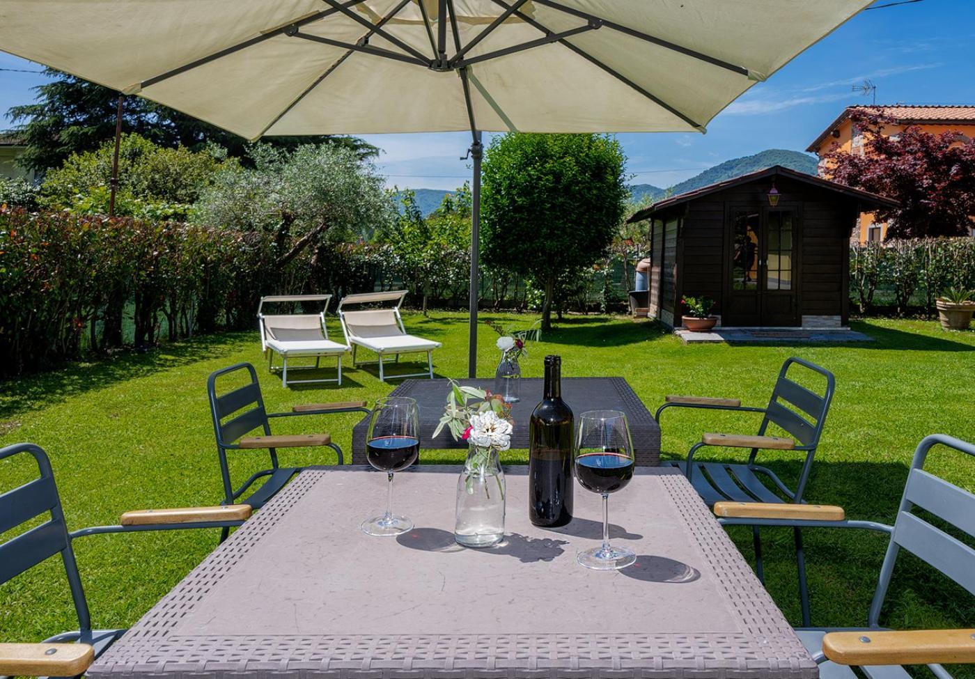 La Mandolata Dei Poeti Apartaments ルッカ エクステリア 写真