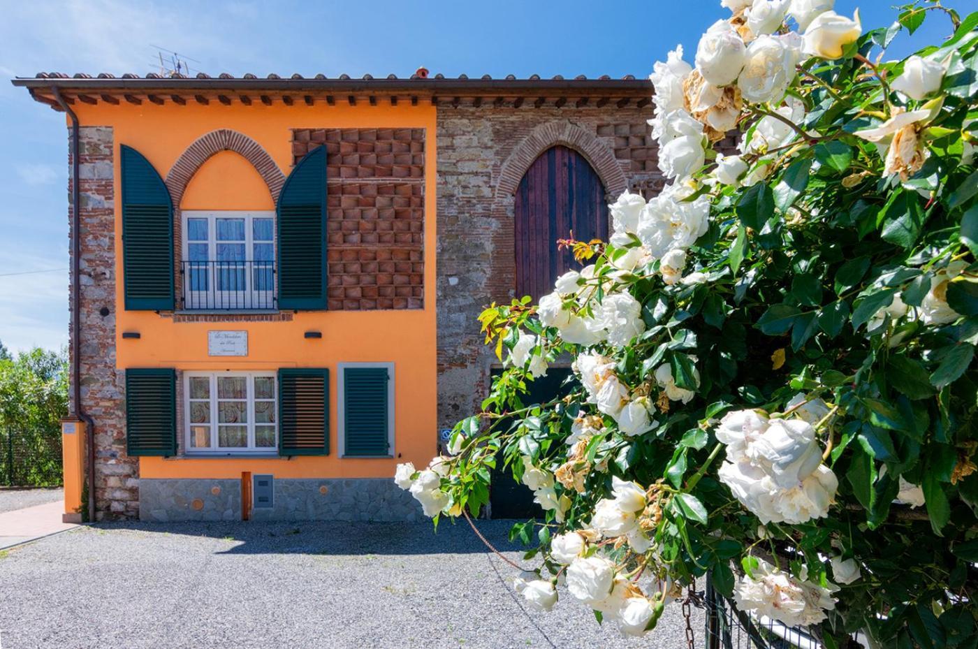 La Mandolata Dei Poeti Apartaments ルッカ エクステリア 写真