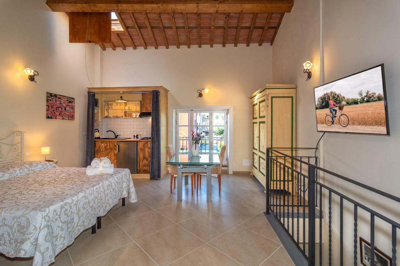La Mandolata Dei Poeti Apartaments ルッカ エクステリア 写真