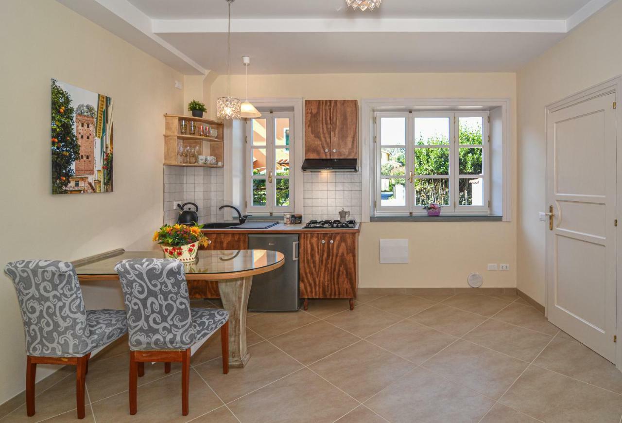 La Mandolata Dei Poeti Apartaments ルッカ エクステリア 写真