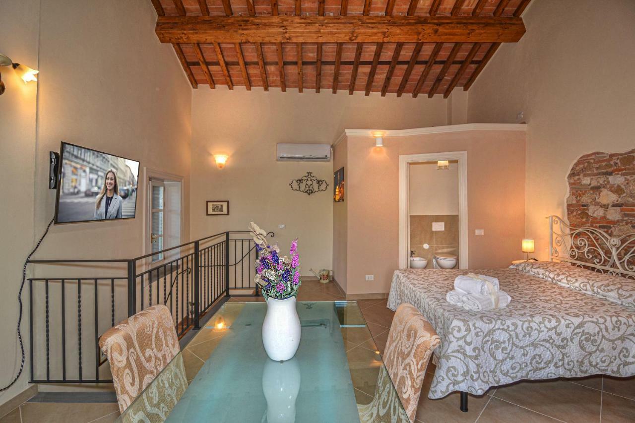 La Mandolata Dei Poeti Apartaments ルッカ エクステリア 写真
