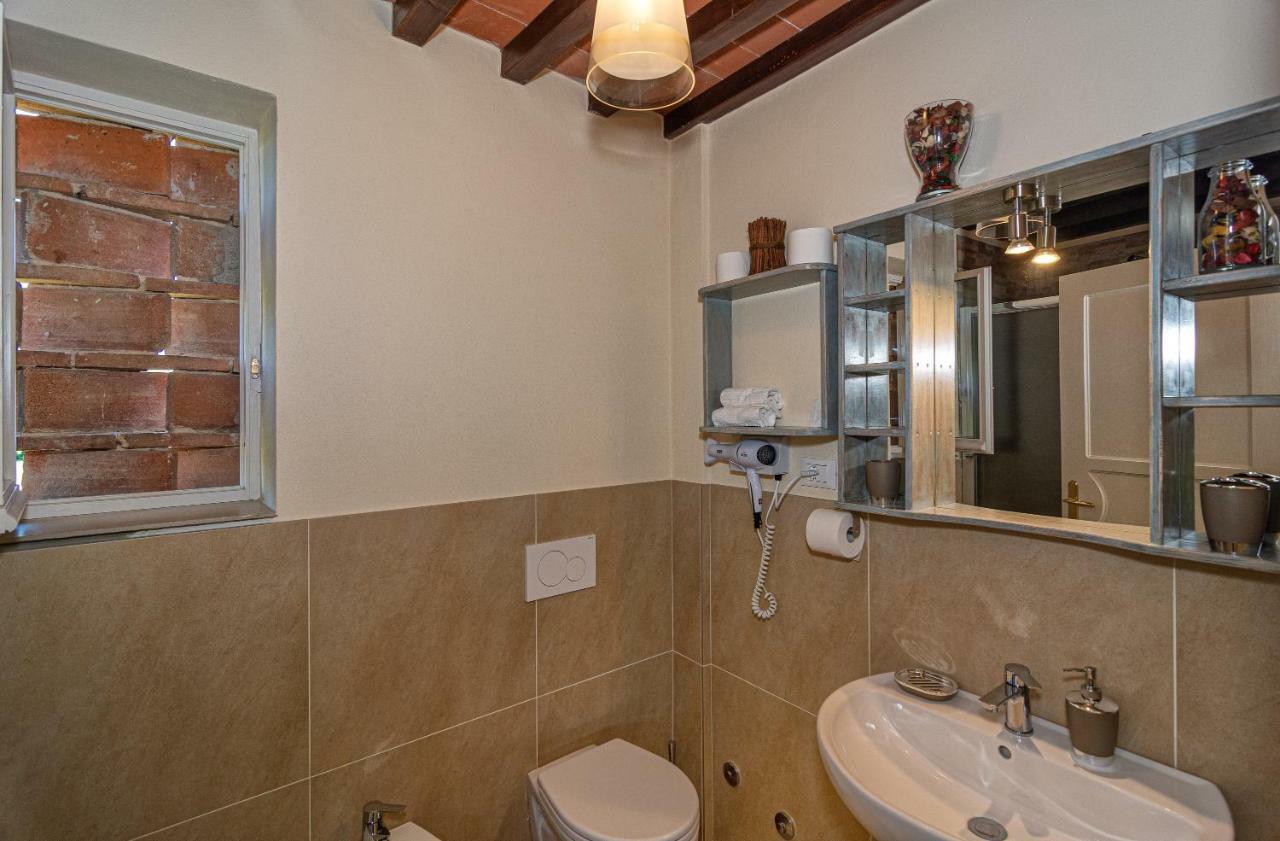 La Mandolata Dei Poeti Apartaments ルッカ エクステリア 写真