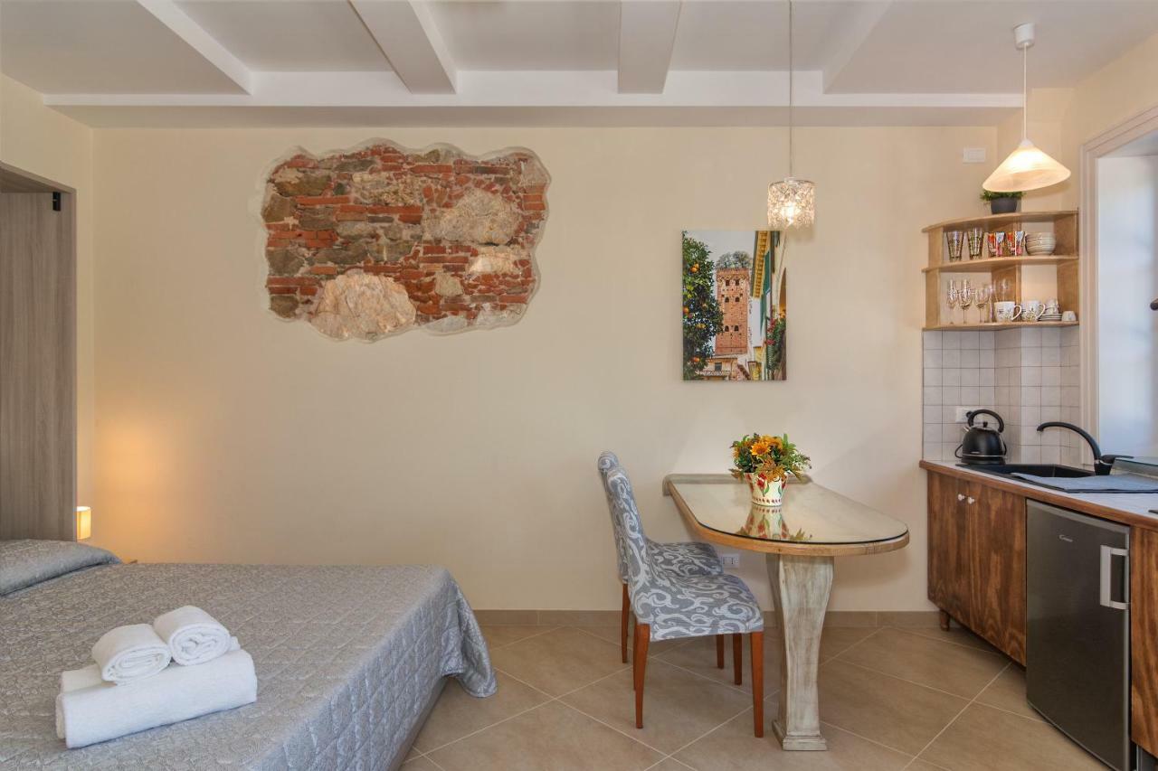 La Mandolata Dei Poeti Apartaments ルッカ エクステリア 写真